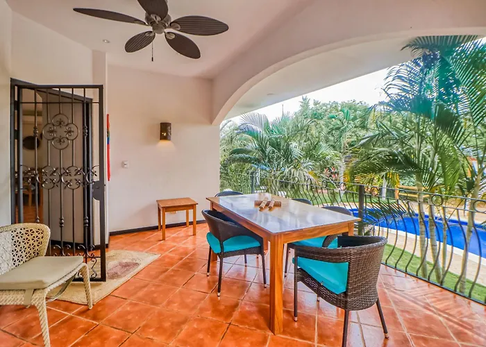 Walk To Flamingo Beach: 2-unit Base W/ Ocean Views