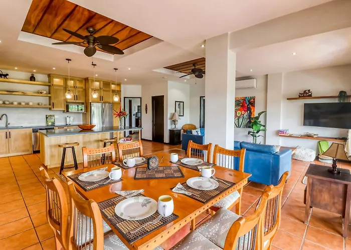 Walk To Flamingo Beach: 2-unit Base W/ Ocean Views Villa *