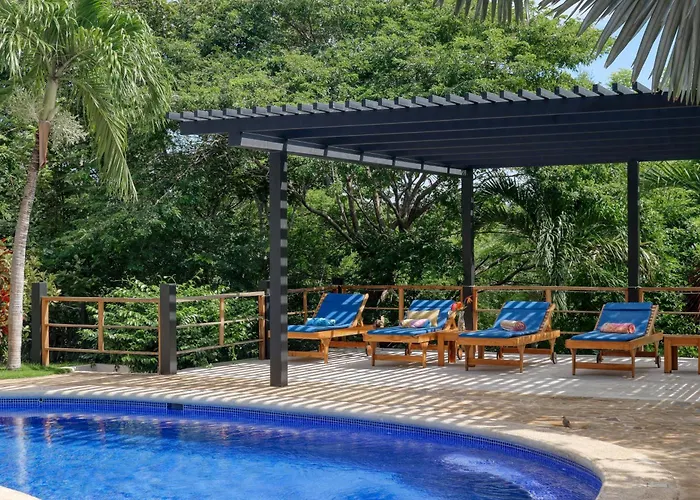 Walk To Flamingo Beach: 2-unit Base W/ Ocean Views Villa