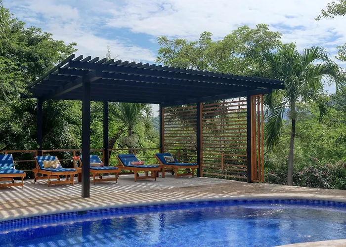Villa Walk To Flamingo Beach: 2-unit Base W/ Ocean Views Playa Flamingo